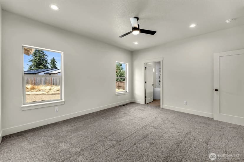 Property photo for 301 Cap Avenue, Winlock photo 21