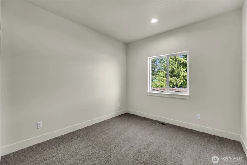 Property photo for 313 Cap Avenue, Winlock photo 28