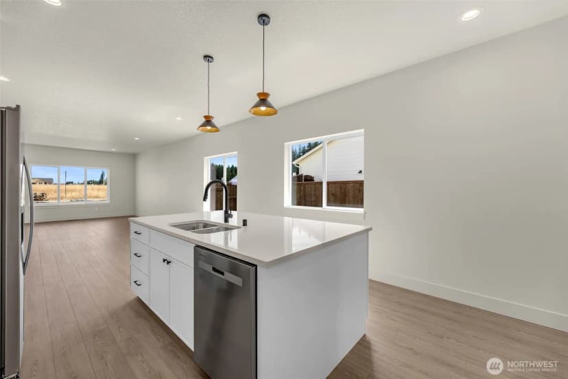Property photo for 313 Cap Avenue, Winlock photo 15
