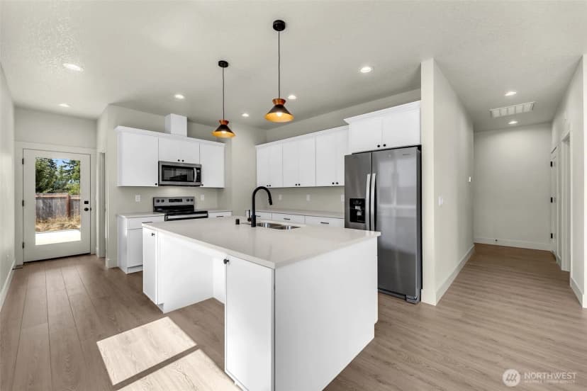 Property photo for 313 Cap Avenue, Winlock photo 10