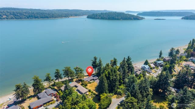 Property photo for 14449 Jura Lane, Anacortes photo 3