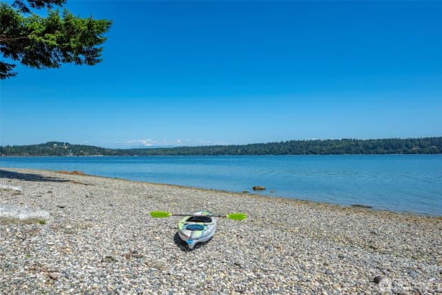 Property photo for 14449 Jura Lane, Anacortes photo 5