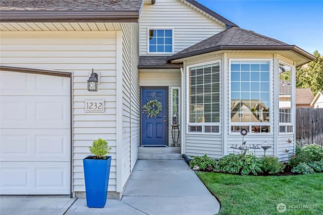 Property photo for 1232 Gossman Lane, Wenatchee photo 3