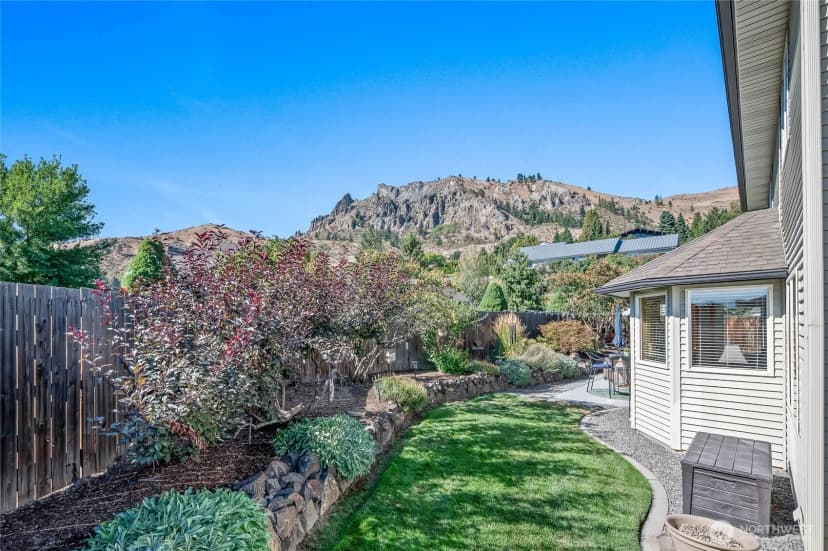 Property photo for 1232 Gossman Lane, Wenatchee photo 39