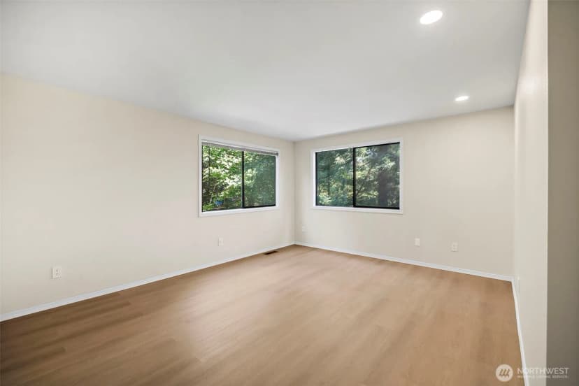 Property photo for 21911 4th Avenue Se, Bothell photo 18