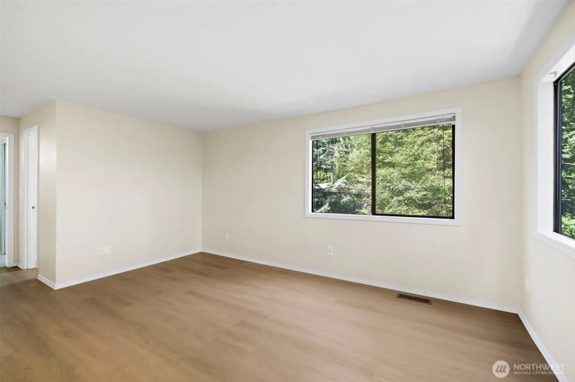 Property photo for 21911 4th Avenue Se, Bothell photo 17