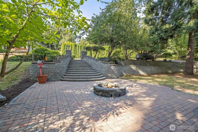 Property photo for 21911 4th Avenue Se, Bothell photo 2