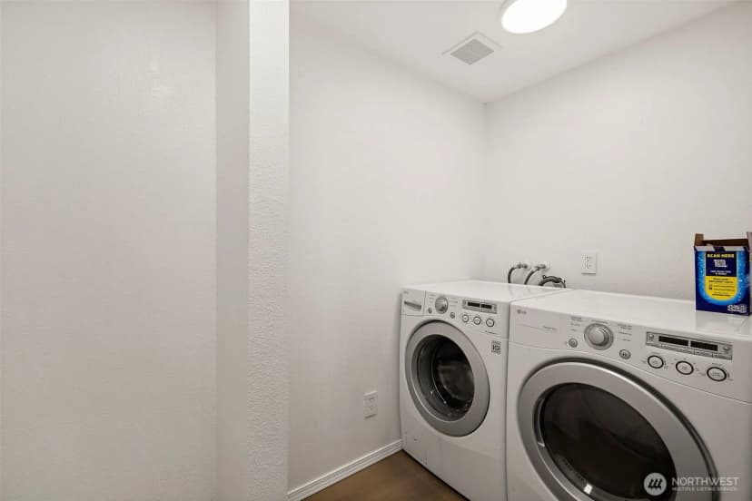 Property photo for 21911 4th Avenue Se, Bothell photo 15