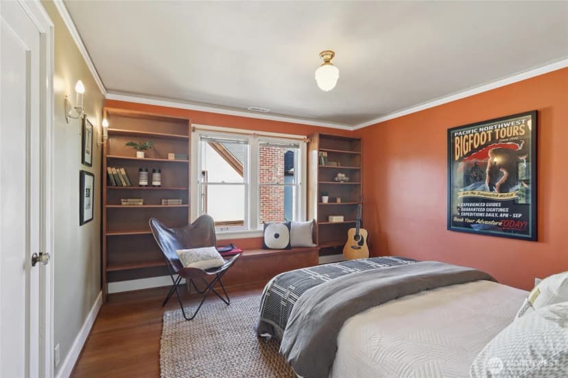 Property photo for 6847 18th Avenue Ne, Seattle photo 24