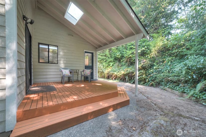 Property photo for 9406 Saint Johns Place Ne, Bremerton photo 35