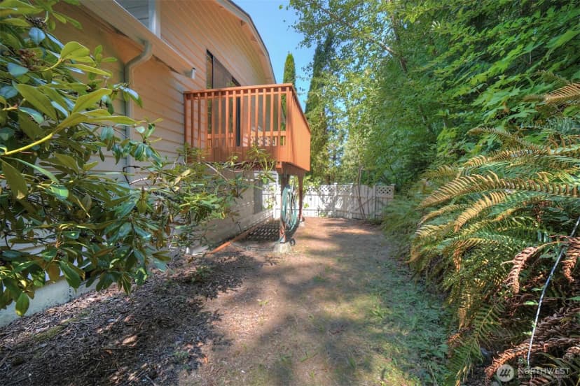 Property photo for 9406 Saint Johns Place Ne, Bremerton photo 39