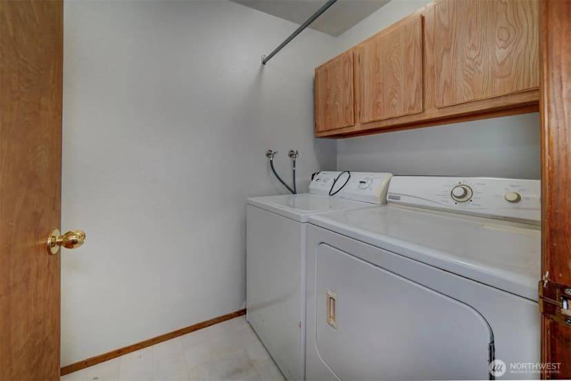 Property photo for 9406 Saint Johns Place Ne, Bremerton photo 33