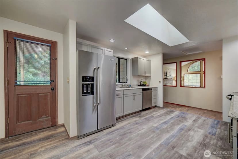 Property photo for 9406 Saint Johns Place Ne, Bremerton photo 18