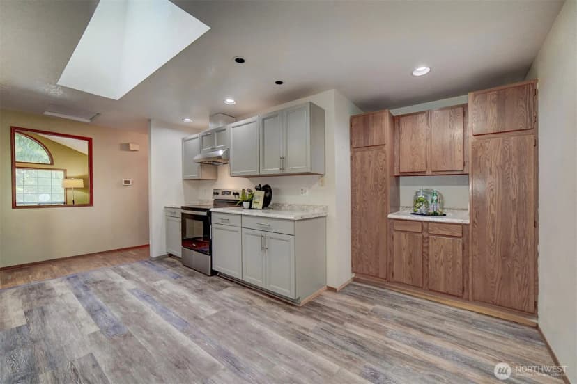 Property photo for 9406 Saint Johns Place Ne, Bremerton photo 17