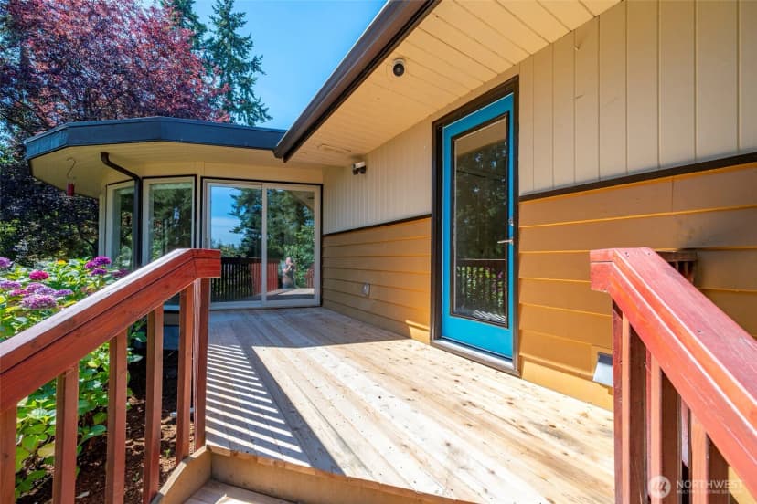 Property photo for 984 Sw 6th Avenue, Oak Harbor photo 37