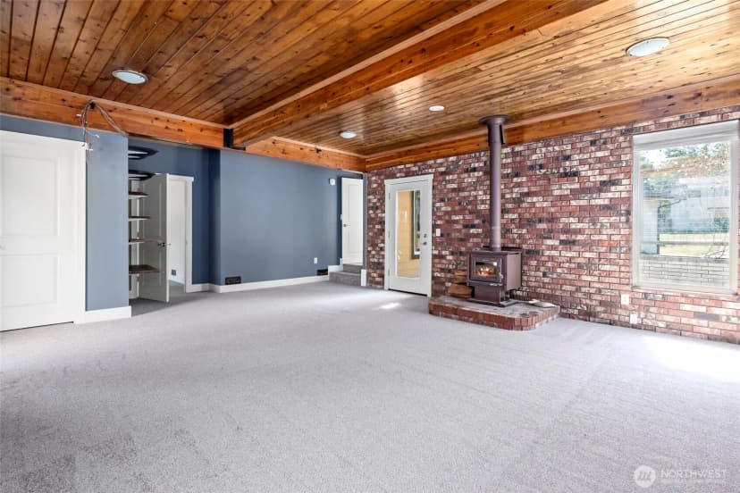 Property photo for 984 Sw 6th Avenue, Oak Harbor photo 33