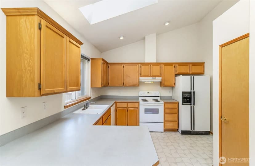 Property photo for 13003 16th Street Ne, Lake Stevens photo 5