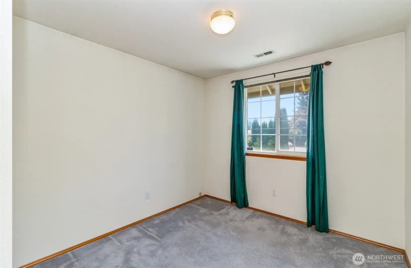 Property photo for 13003 16th Street Ne, Lake Stevens photo 11