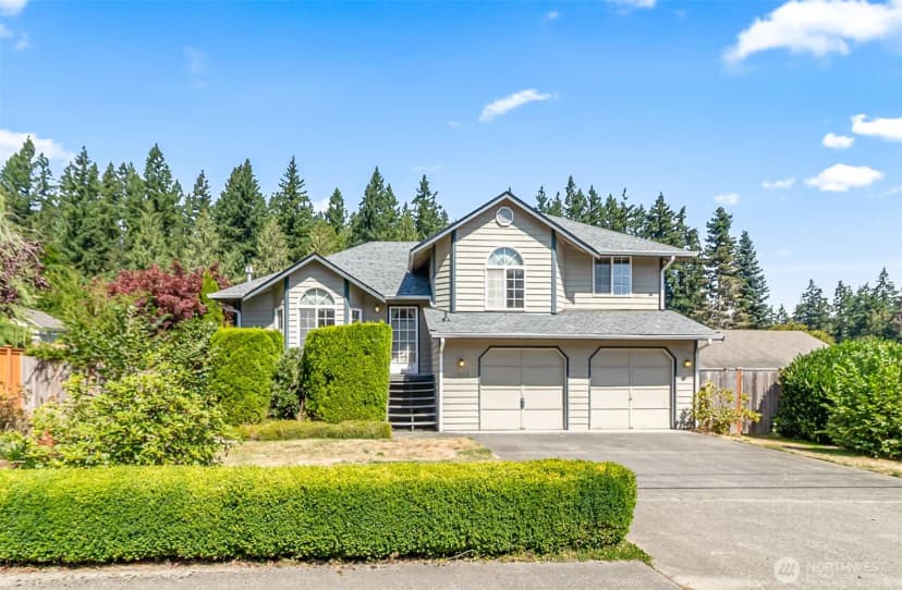 Property photo for 13003 16th Street Ne, Lake Stevens photo 2
