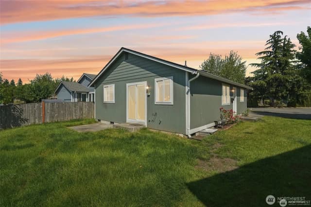 Property photo for 17702 Spring Lane Avenue, Marysville photo 2