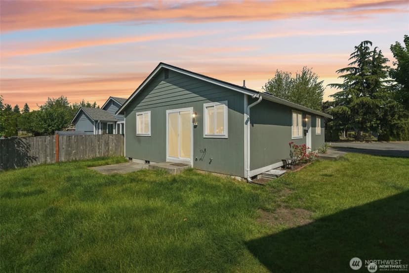 Property photo for 17702 Spring Lane Avenue, Marysville photo 2