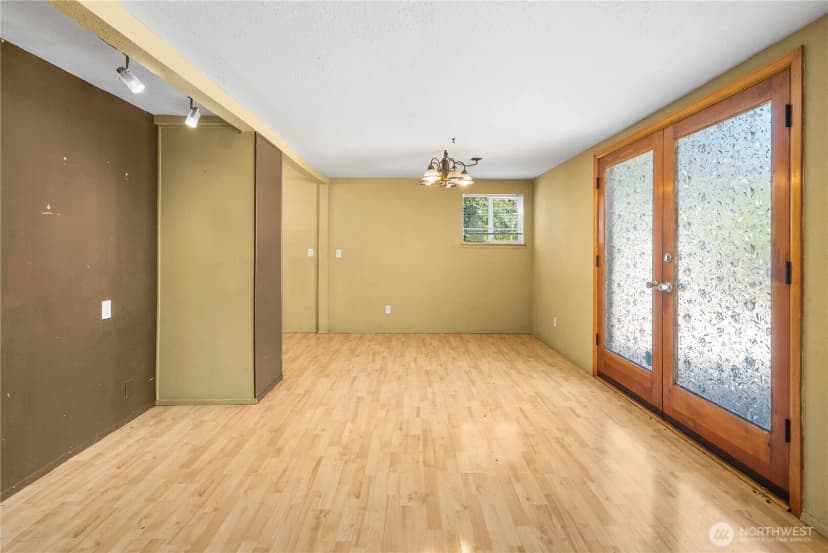 Property photo for 17551 12th Avenue Ne, Shoreline photo 15