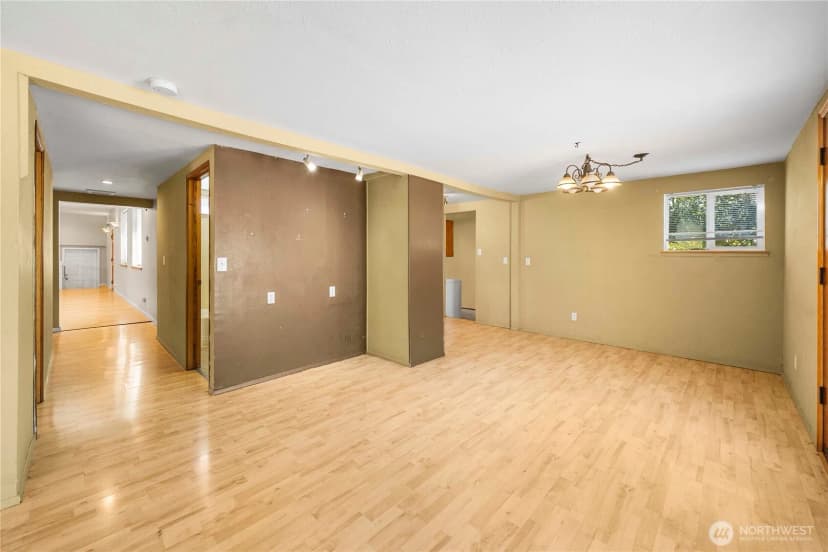 Property photo for 17551 12th Avenue Ne, Shoreline photo 14