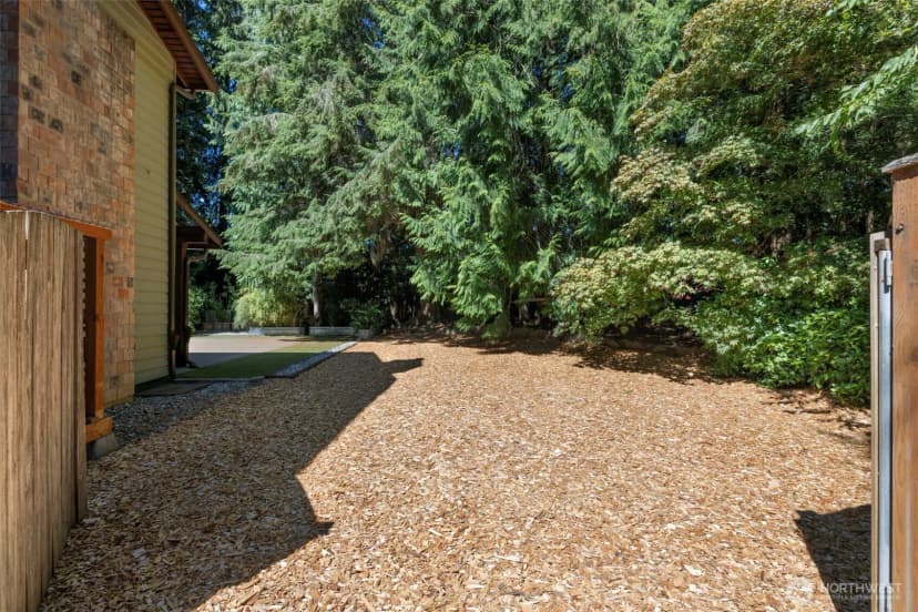 Property photo for 4619 136th Place Sw, Edmonds photo 33