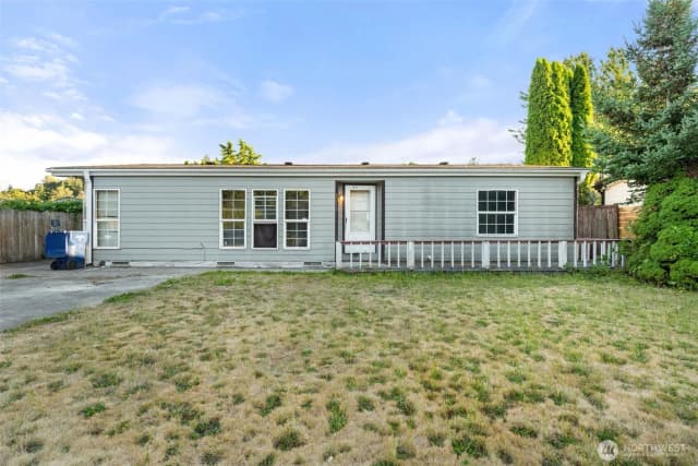Property photo for 2010 4th Street Se, Auburn