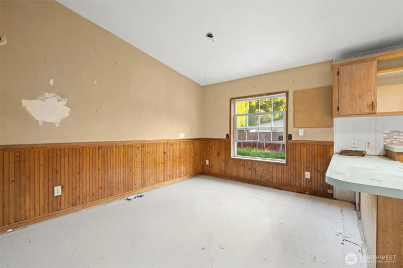 Property photo for 2010 4th Street Se, Auburn photo 6