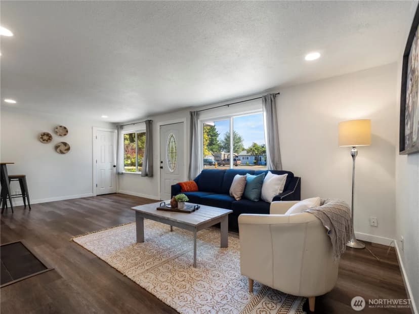 Property photo for 38 Beverly Drive Sw, Lakewood photo 8