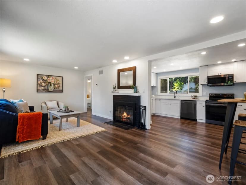 Property photo for 38 Beverly Drive Sw, Lakewood photo 7