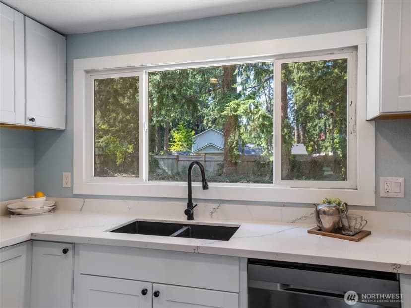 Property photo for 38 Beverly Drive Sw, Lakewood photo 13