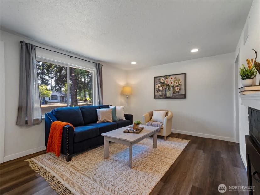 Property photo for 38 Beverly Drive Sw, Lakewood photo 9