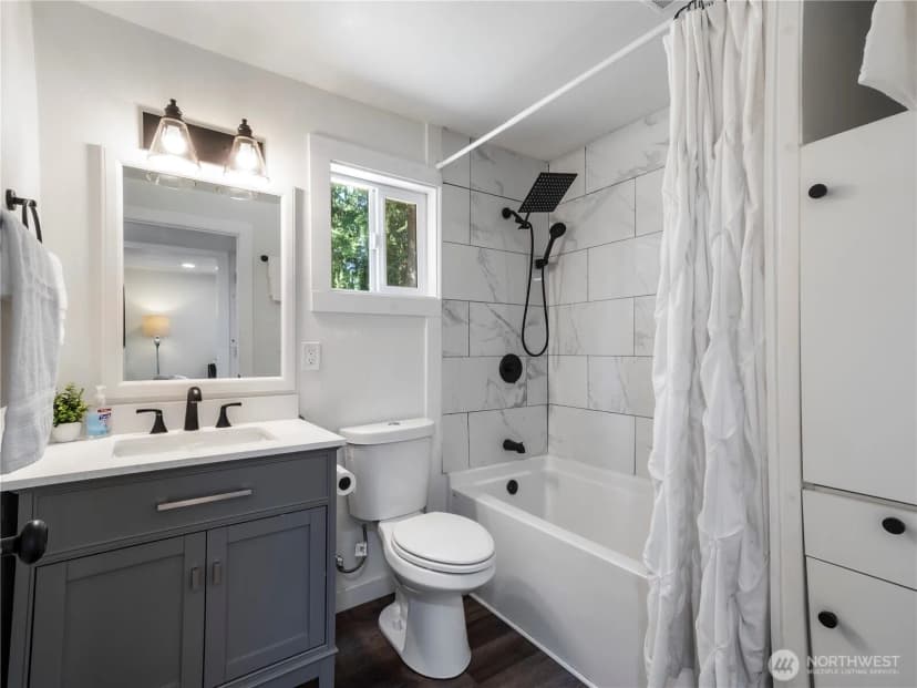 Property photo for 38 Beverly Drive Sw, Lakewood photo 21