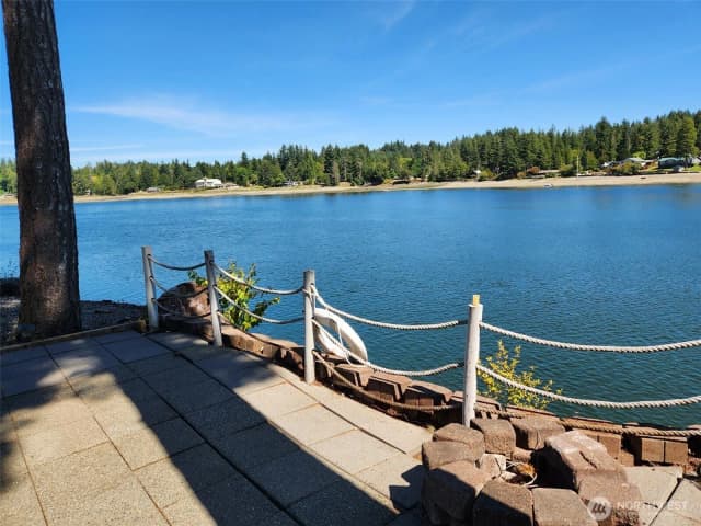 Property photo for 81 Se Skookum View Drive, Shelton photo 2