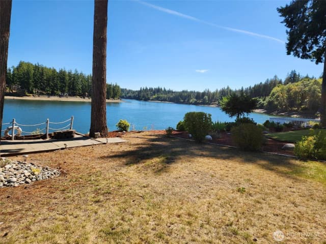 Property photo for 81 Se Skookum View Drive, Shelton photo 3