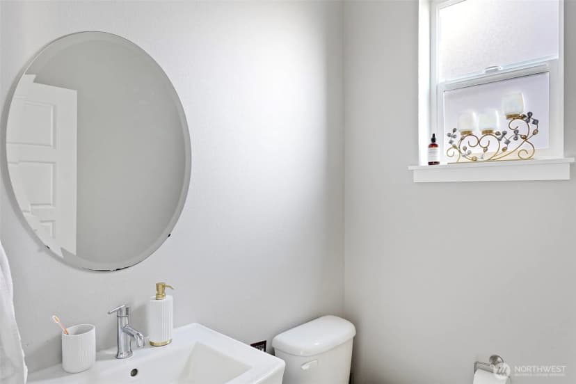Property photo for 3806 Sw 133rd Place, Lynnwood photo 21