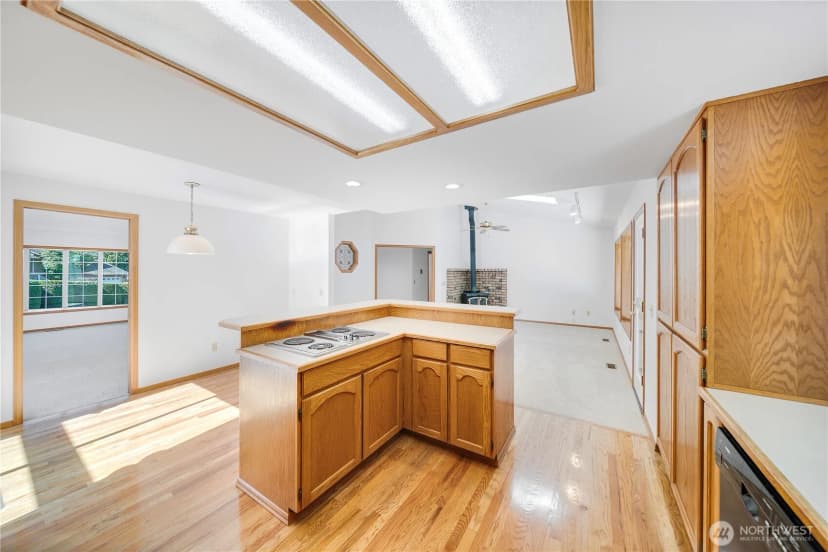 Property photo for 5103 103rd Street Sw, Mukilteo photo 9
