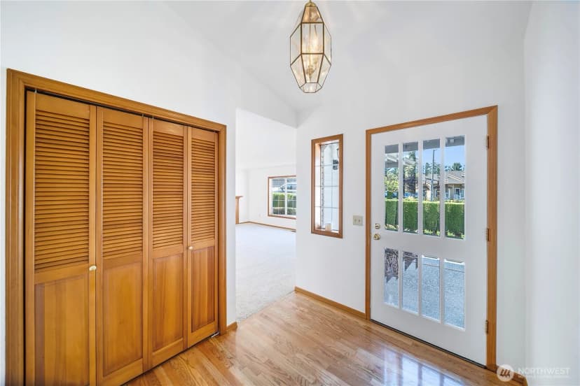 Property photo for 5103 103rd Street Sw, Mukilteo photo 4