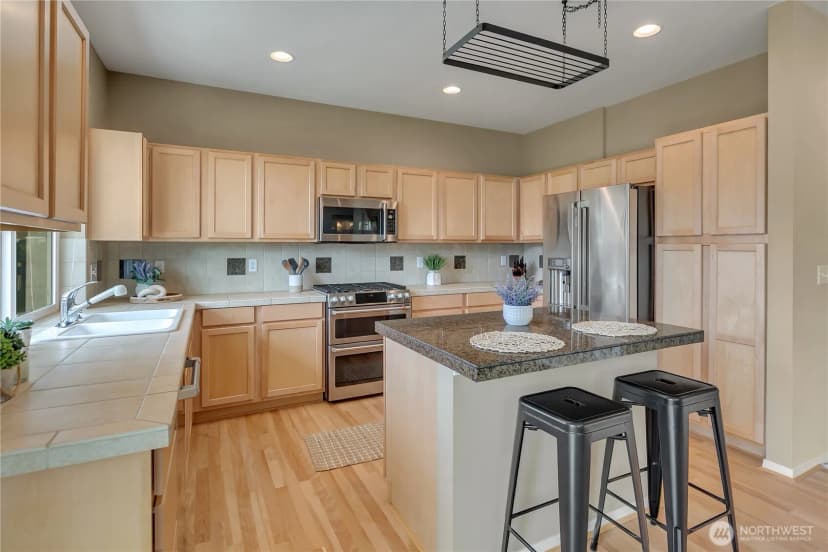 Property photo for 6633 Elizabeth Loop Se, Auburn photo 11