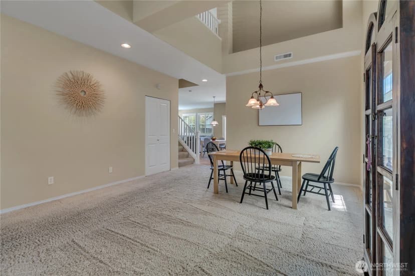 Property photo for 6633 Elizabeth Loop Se, Auburn photo 4