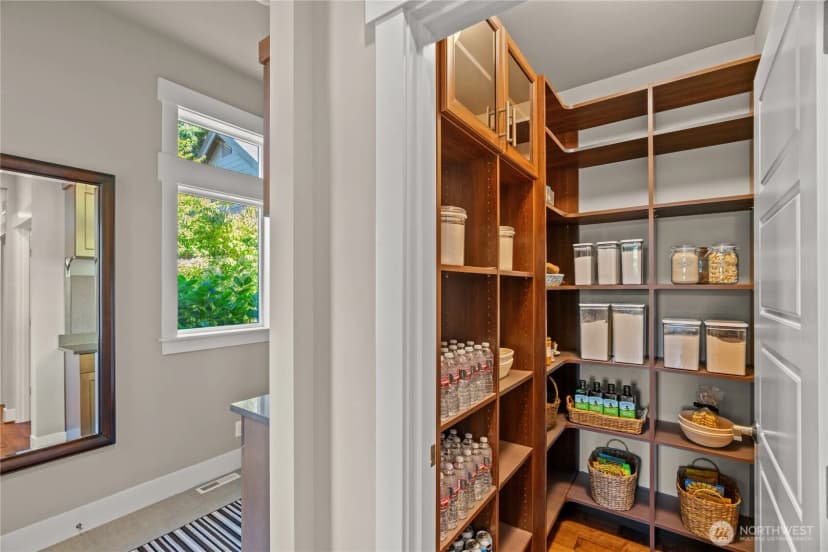 Property photo for 116 12th Avenue, Kirkland photo 17
