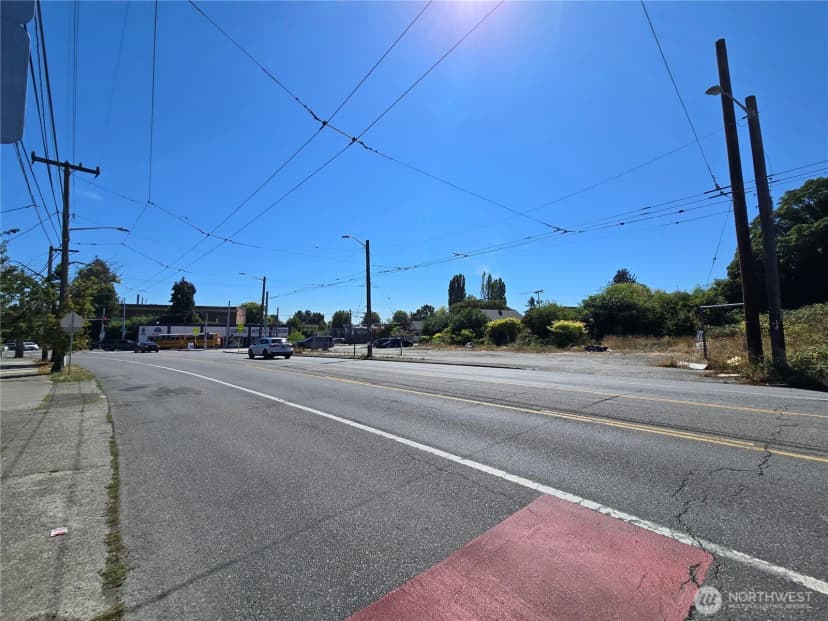 Property photo for 6211 Rainier Avenue S, Seattle photo 23