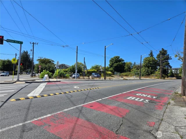 Property photo for 6211 Rainier Avenue S, Seattle photo 3