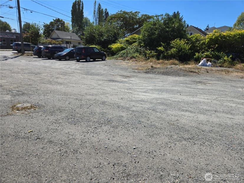 Property photo for 6211 Rainier Avenue S, Seattle photo 7