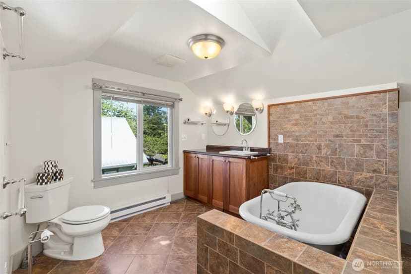 Property photo for 1108 Centralia College Boulevard, Centralia photo 25