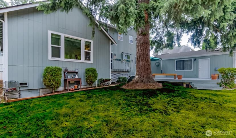 Property photo for 19413 135th Avenue Se, Renton photo 32