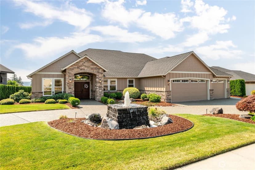Property photo for 15 Gibbs Lane, Longview