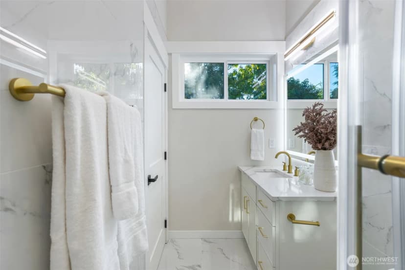 Property photo for 9031 4th Avenue Nw #a, Seattle photo 12